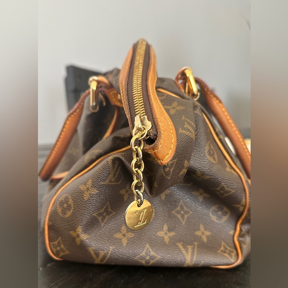 Louis Vuitton Monogram Canvas Tivoli GM Satchel - Picture 4 of 10